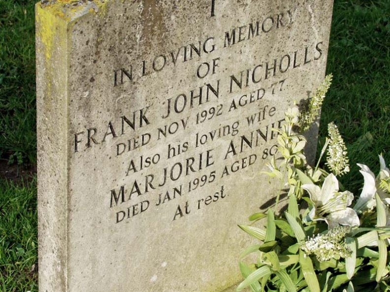 NICHOLLS Frank John died 1992 and his wife Marjorie Annie died 1995 - 02